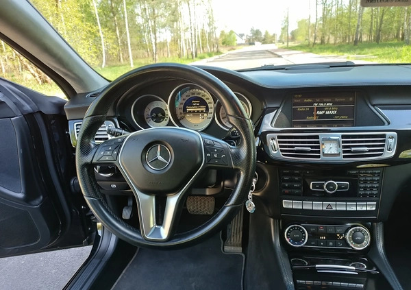 Mercedes-Benz CLS cena 95000 przebieg: 173000, rok produkcji 2011 z Połaniec małe 596